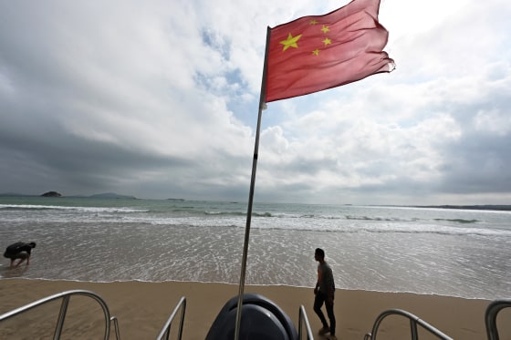 Image: chinese flag  Pingtan island beach