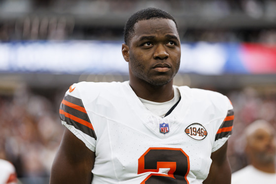 Wide receiver Amari Cooper #2 of the Cleveland Browns on September 29, 2024 in Las Vegas, Nev.