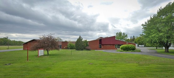 Oakwood Church in Ypsilanti, Mich., shares a building with Lincoln Community Church.