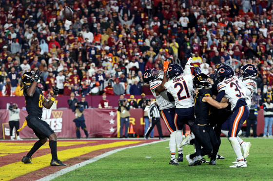 Commanders defeat Bears on wild 52-yard Hail Mary touchdown on final play