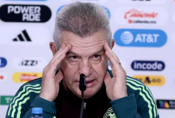 FBL-MEX-USA-FRIENDLY-PRESSER