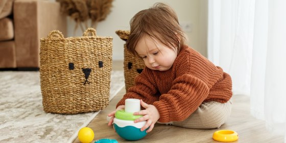 One year old baby presents online