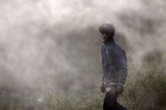 Residents of India's capital New Delhi choked in a blanketing toxic smog on November 18 as worsening air pollution surged past 60 times the World Health Organization's recommended daily maximum.