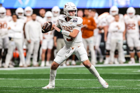 Image: Quinn Ewers #3 of the Texas Longhorns