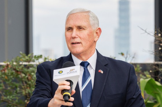 Mike Pence visits Taiwan