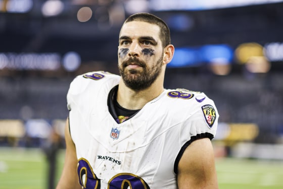 Mark Andrews #89 of the Baltimore Ravens