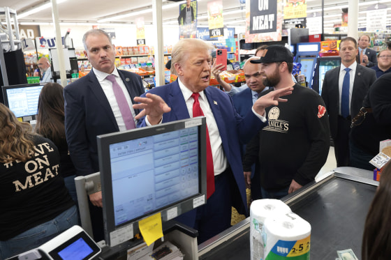 Republican Presidential Candidate Donald Trump Campaigns In Pennsylvania