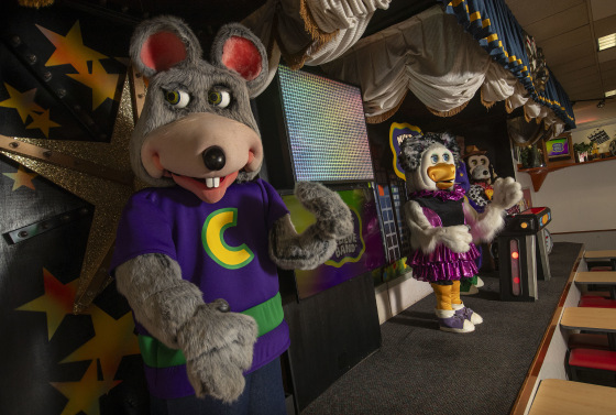 "Chuck E. Cheese," left, and "Helen Henny," members of the animatronic band at the Chuck E. Cheese pizza center in Northridge, are photographed in action. The Northridge location of Chuck E. Cheese is soon going to be the last remaining pizza center to house an animatronic band, once a staple of the franchise.  