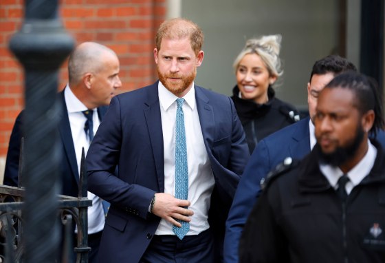 Prince Harry says he's ready to reconnect with family, but King Charles  'won't speak to me'