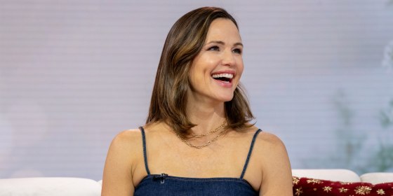 Jennifer Garner on her favorite beauty products and sneakers she's  'devoted' to