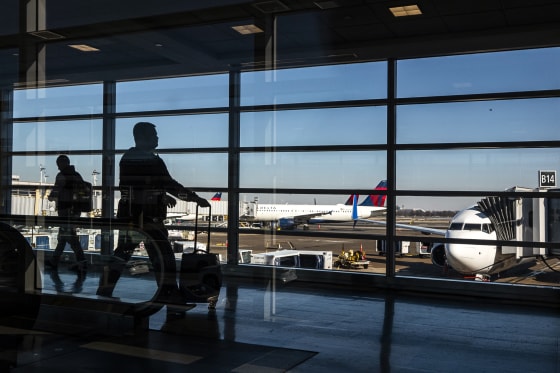 Travelers At Ronald Reagan Washington National Airport