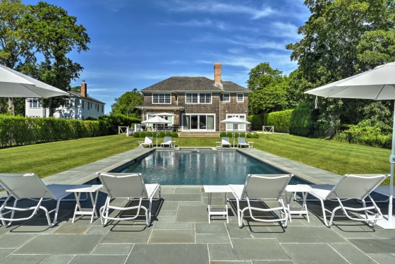 This seven-bedroom Bridgehampton estate in the Hamptons costs $350,000 to rent from July 20 through Labor Day.