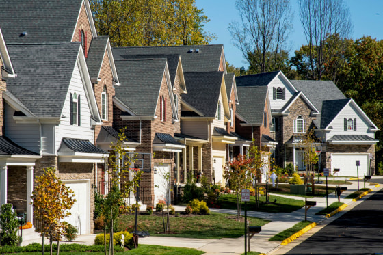 Neat line of suburban houses in Fairfax.