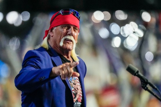 Nguyên nhân cái chết của huyền thoại đấu vật chuyên nghiệp Hulk Hogan là do  đau tim, giám định y khoa cho biết