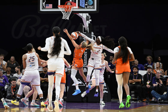 Connecticut Sun v Phoenix Mercury