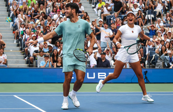 Carlos Alcaraz, Emma Raducanu lose in first round of U.S Open mixed doubles