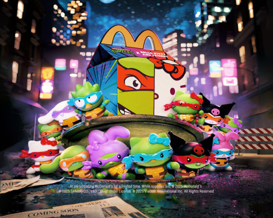 新品 TMNT x Hello Kitty 12体 ハッピーセット 海外限定品 McDonald's Drops Hello Kitty x Ninja Turtles Happy Meal