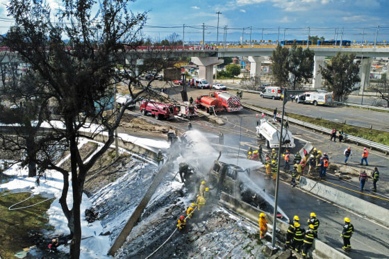 Image: mexico city gas truck explosion firefighters rescue workers