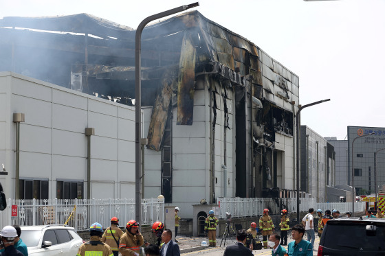 Fire at a lithium battery factory, in Hwaseong