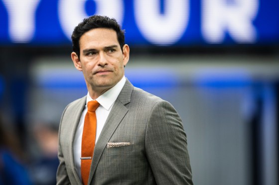 Mark Sanchez approached and assaulted truck driver before stabbing, police  allege