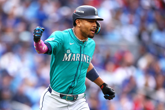 Mariners take 2-0 ALCS lead, beat Blue Jays 10-3 as Rodríguez, Polanco and  Naylor homer