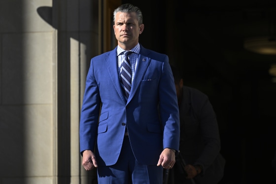 Image: Qatari Defense Minister Sheikh Saoud Al Thani Visits The Pentagon