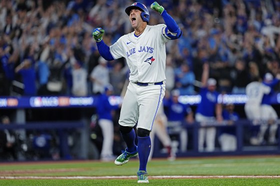 Toronto Blue Jays advance to World Series, will face Los Angeles Dodgers