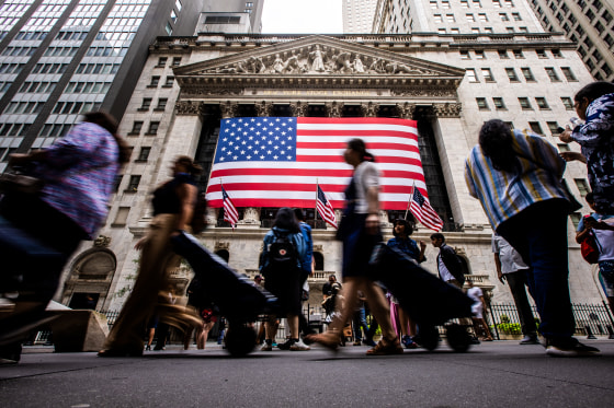 US Stocks Flat As Private Jobs Data Sparks Growth Concerns