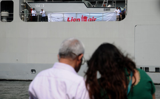 Families of victims of the Lion Air JT 610 plane crash out of the KRI Semarang 594 after a procession of flowering at the crash site of Lion Air at Tanjung Priok Port, Jakarta, on October 29, 2019. 