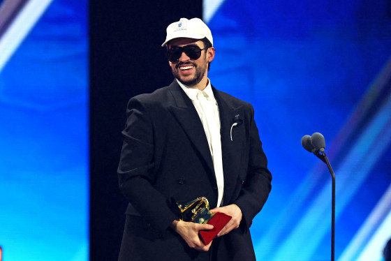 Image: US-ENTERTAINMENT-LATIN GRAMMYS-SHOW-STAGE-MUSIC-AWARD-CELEBRITY