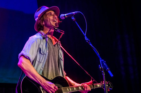 Todd Snider, alt-country singer-songwriter, dies at 59