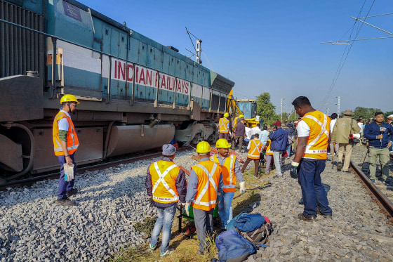 People at the scene.