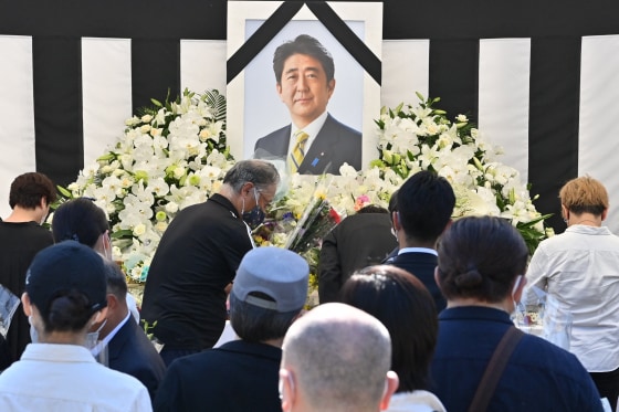 Image: FILES-JAPAN-CRIME-POLITICS-RELIGION-ABE