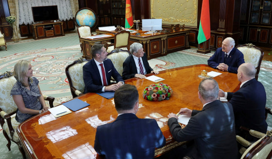 Belarusian President Lukashenko and U.S. envoy Coale meet in Minsk