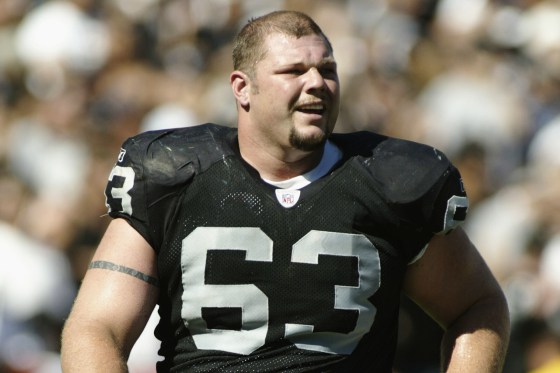 Oakland Raiders center Barret Robbins in 2002.