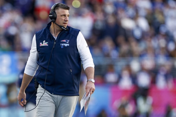 Image: New England Patriots head coach Mike Vrabel 
