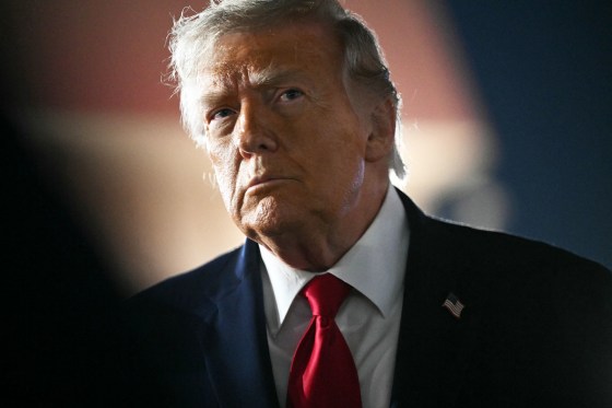 CORRECTION / US-POLITICS-TRUMP