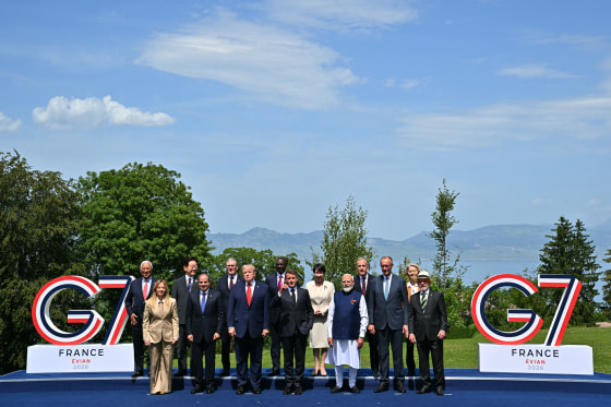 G7 family photo