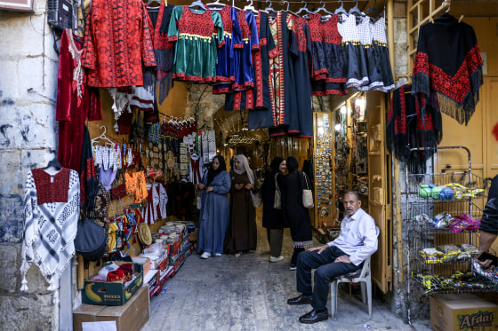 Market near Cave of the Patriarchs.