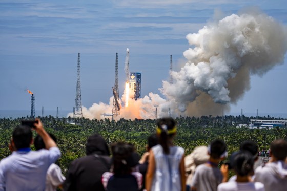 A Long March-10 carrier rocket blasts off on July 10, 2026 in Wenchang, China.