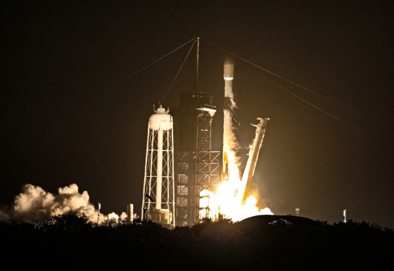 A SpaceX Falcon 9 rocket