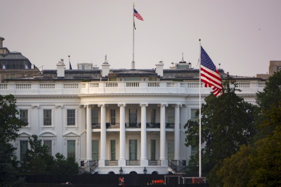 White House exterior.