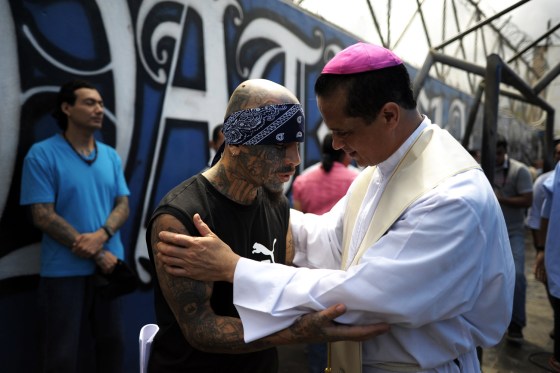 Mass held in El Salvador prison to celebrate 100-day milestone in gang ...