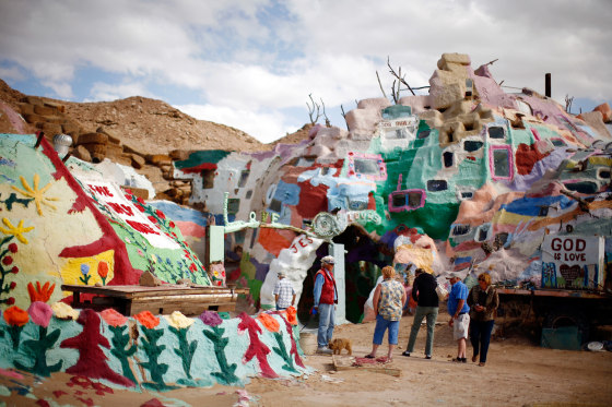 ATTENTION EDITORS: PICTURE 28 OF 30 FOR PACKAGE 'LIFE IN SLAB CITY' An art installation called
