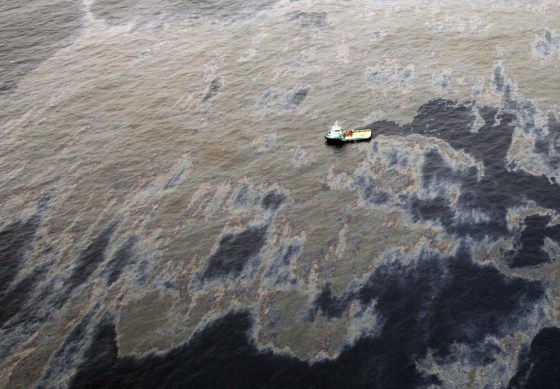 An aerial view shows oil that seeped from a well operated by Chevron at Frade, on the waters in Campos Basin in Rio de Janeiro state November 18, 2011.