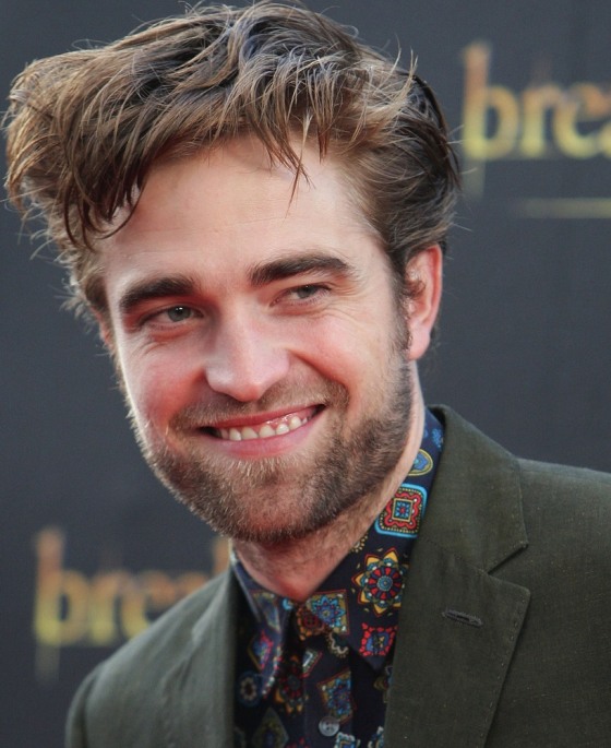 Robert Pattinson promotes