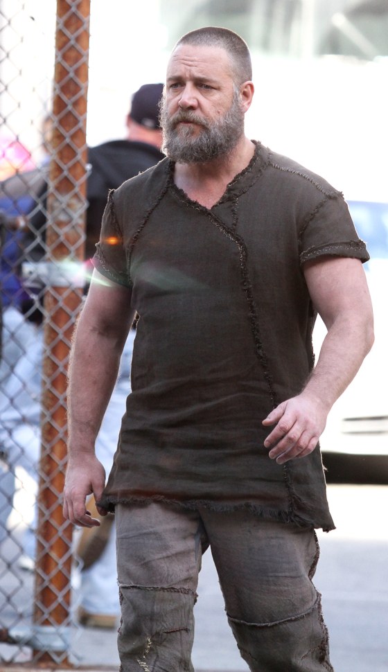 Russell Crowe on the set of