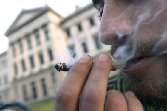 can you get mrsa from sharing a cigarette Cigarette smoke promotes growth of Staph aureus