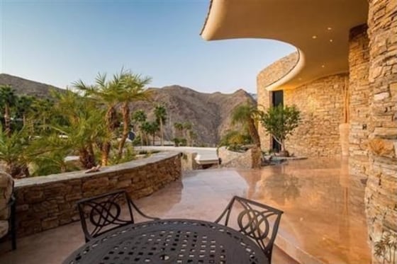 California dreaming? This Palm Springs home is on the market for $9.555 million.