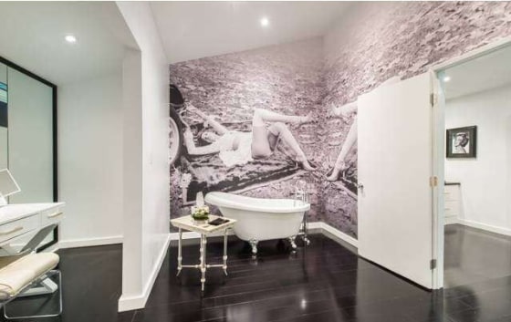 \"Psycho\" star Janet Leigh said she would never step foot in a shower.